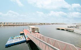 Luxury Villa Sea View And Free Paddle Boat - Al Dana Island Fujairah